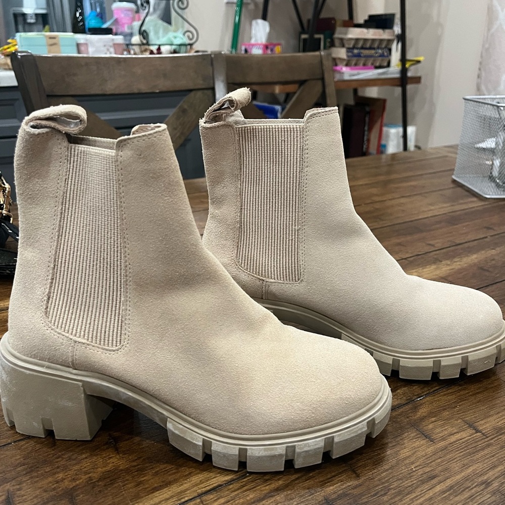 Steve Madden Cream Ankle Booties